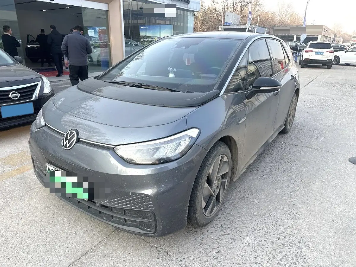 2023 Volkswagen ID.3 BEV 52.8KWH