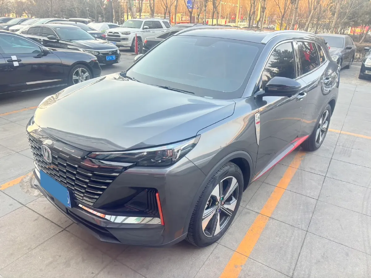 2022 ChangAn Oshan X7 Plus 1.5T 188HP L4 7DCT,autocango,china used car exporter,china ev exporter,chinese used car exporter,chinese used ev exporter