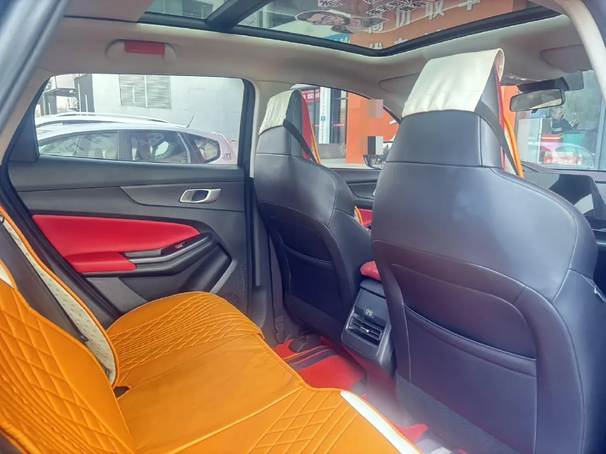 2022 ChangAn Oshan X7 Plus 1.5T 188HP L4 7DCT,autocango,china used car exporter,china ev exporter,chinese used car exporter,chinese used ev exporter