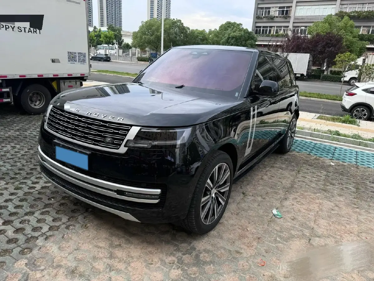 2025 Land Rover Range Rover 3.0T 400HP L6 8AT