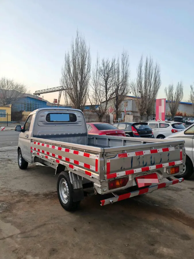 2021 WuLing RongGuang New Truck 1.8L 125HP L4 5MT,autocango,china used car exporter,china ev exporter,chinese used car exporter,chinese used ev exporter