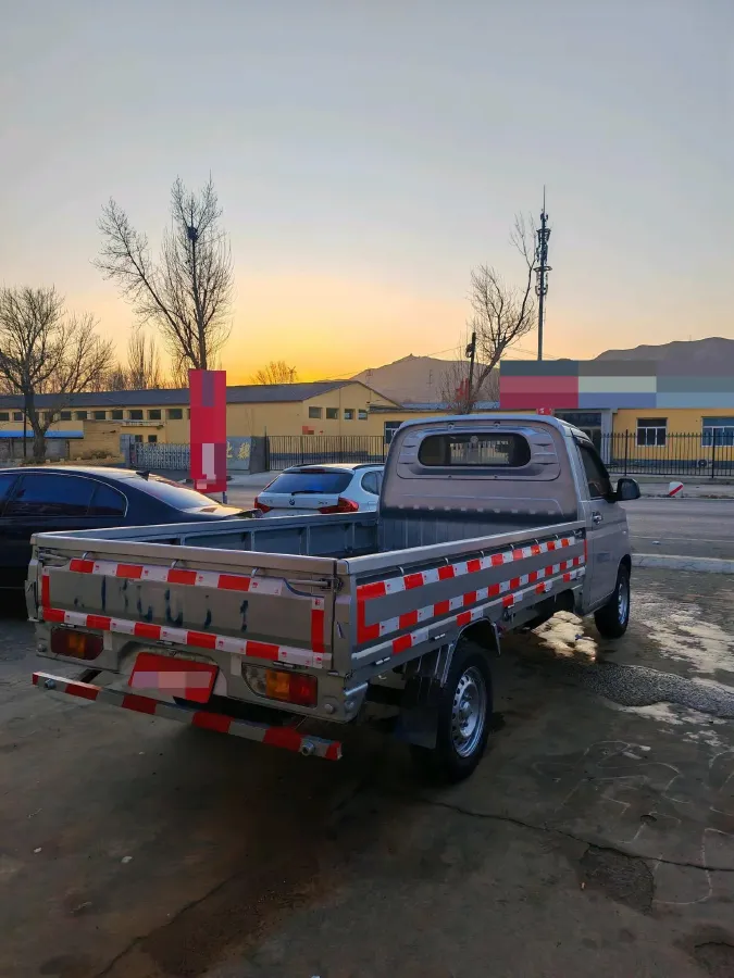 2021 WuLing RongGuang New Truck 1.8L 125HP L4 5MT,autocango,china used car exporter,china ev exporter,chinese used car exporter,chinese used ev exporter