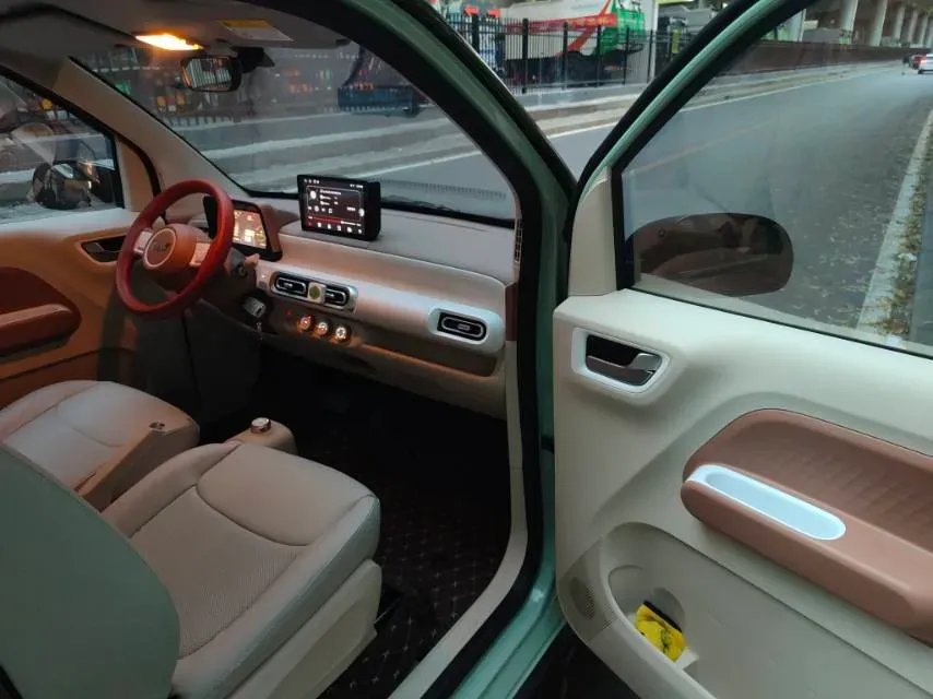 2024 WuLing HongGuang MINI EV BEV 17.3KWH,autocango,china used car exporter,china ev exporter,chinese used car exporter,chinese used ev exporter