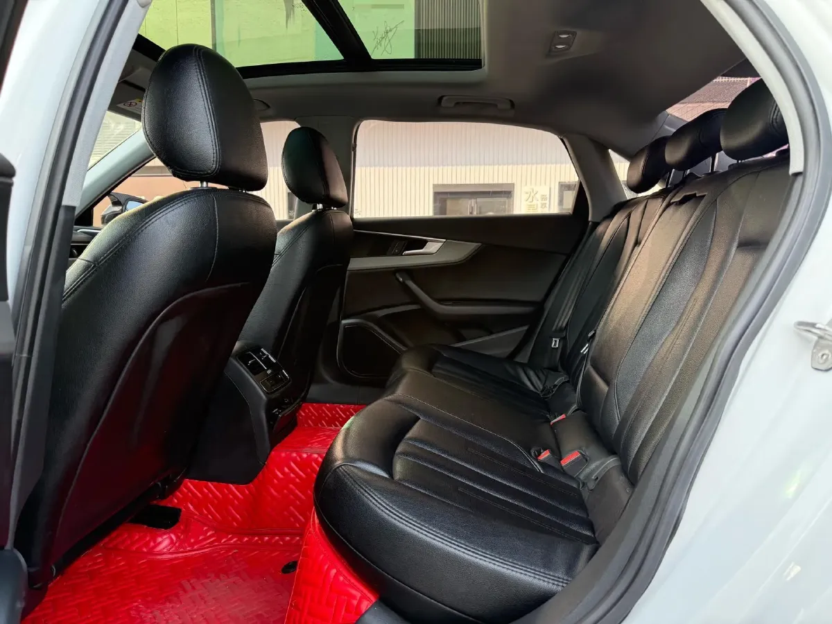 2019 Audi A4L 2.0T 190HP L4 7DCT,autocango,china used car exporter,china ev exporter,chinese used car exporter,chinese used ev exporter