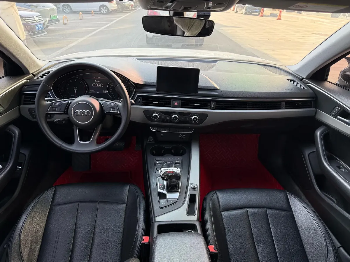 2019 Audi A4L 2.0T 190HP L4 7DCT,autocango,china used car exporter,china ev exporter,chinese used car exporter,chinese used ev exporter