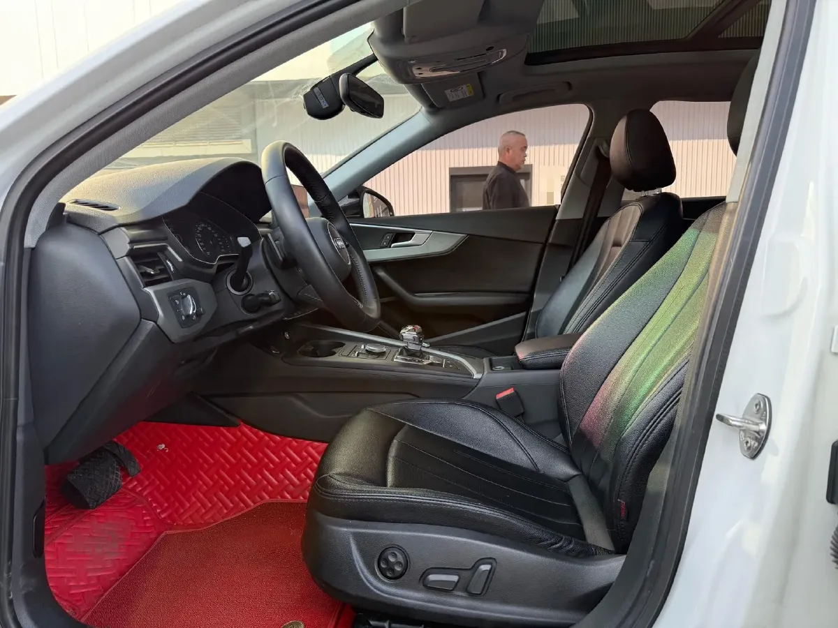 2019 Audi A4L 2.0T 190HP L4 7DCT,autocango,china used car exporter,china ev exporter,chinese used car exporter,chinese used ev exporter