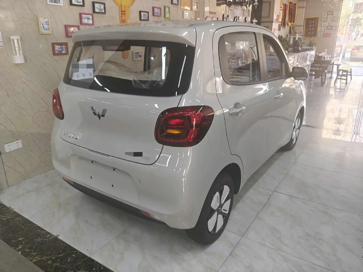 2025 WuLing HongGuang MINI EV BEV 16.2KWH,autocango,china used car exporter,china ev exporter,chinese used car exporter,chinese used ev exporter