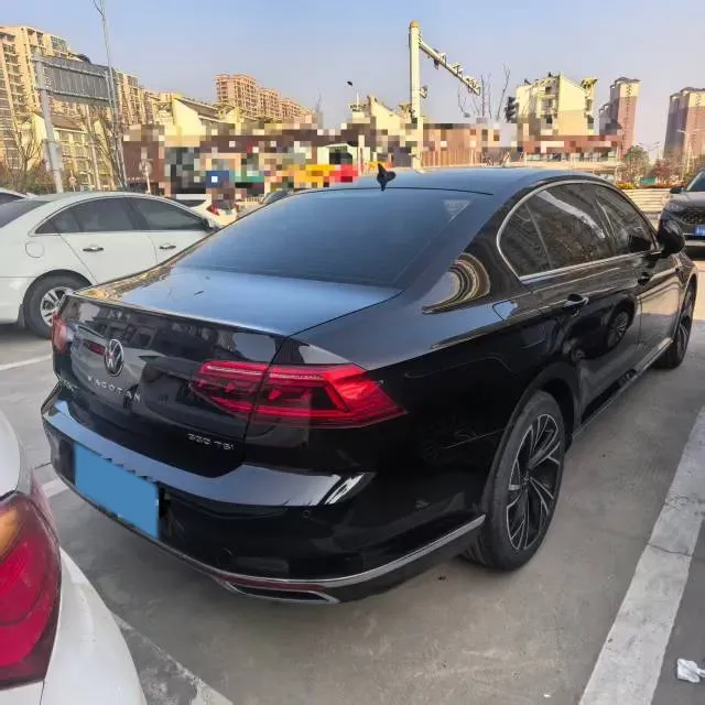 2020 Volkswagen Magotan 2.0T 186HP L4 7DCT,autocango,china used car exporter,china ev exporter,chinese used car exporter,chinese used ev exporter