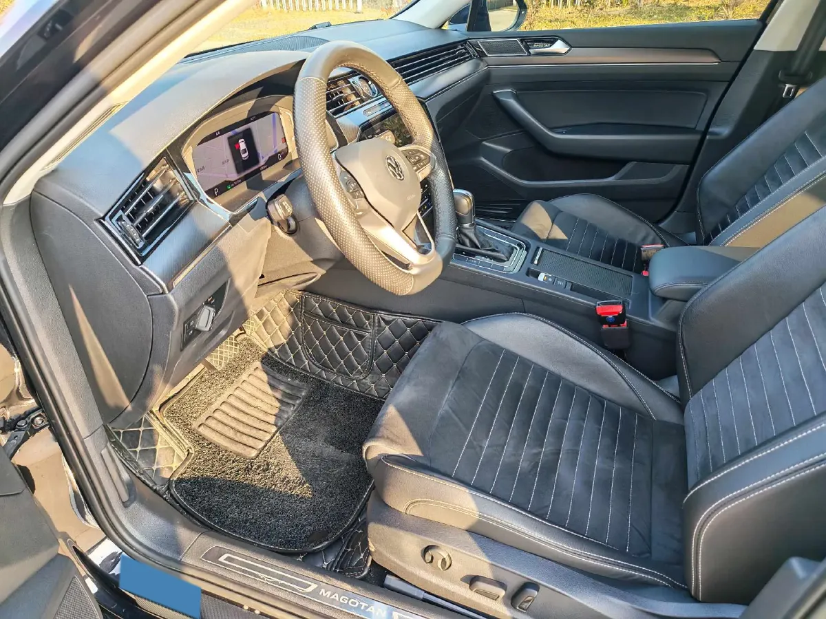 2020 Volkswagen Magotan 2.0T 186HP L4 7DCT,autocango,china used car exporter,china ev exporter,chinese used car exporter,chinese used ev exporter