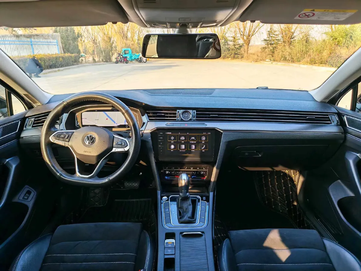 2020 Volkswagen Magotan 2.0T 186HP L4 7DCT,autocango,china used car exporter,china ev exporter,chinese used car exporter,chinese used ev exporter