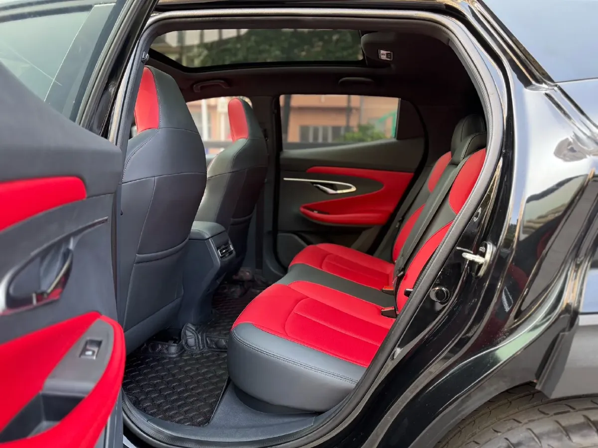 2020 ChangAn UNI-T 1.5T 180HP L4 7DCT,autocango,china used car exporter,china ev exporter,chinese used car exporter,chinese used ev exporter