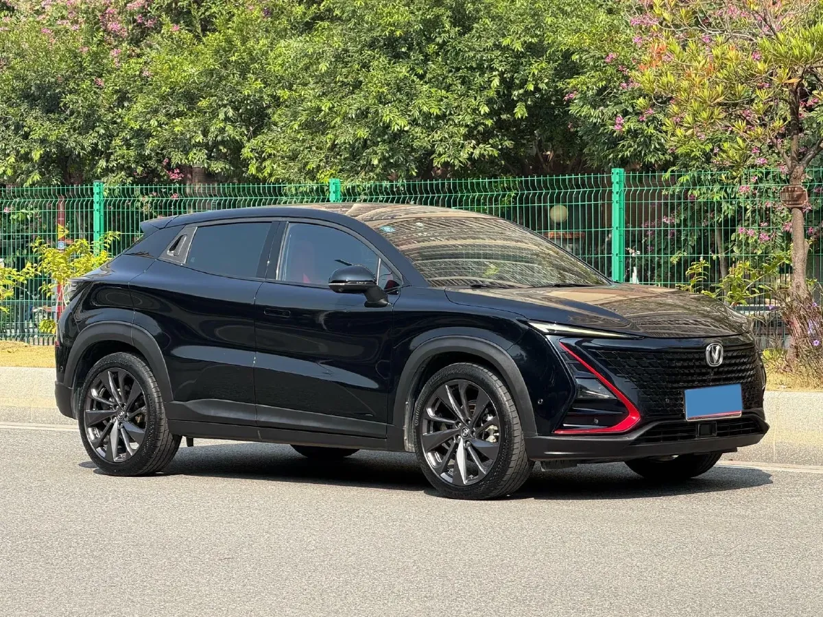 2020 ChangAn UNI-T 1.5T 180HP L4 7DCT,autocango,china used car exporter,china ev exporter,chinese used car exporter,chinese used ev exporter