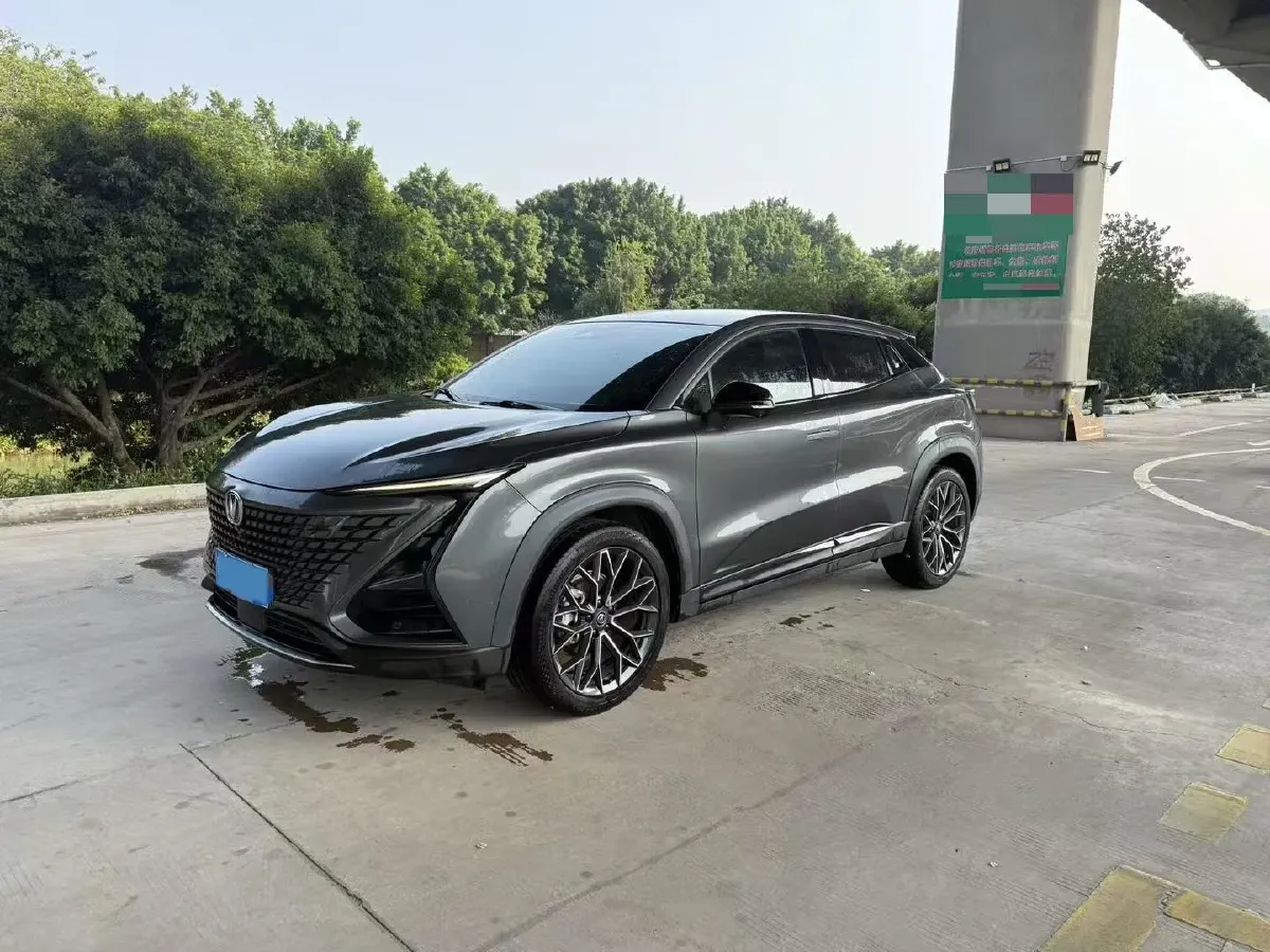 2022 ChangAn UNI-T 1.5T 188HP L4 7DCT,autocango,china used car exporter,china ev exporter,chinese used car exporter,chinese used ev exporter