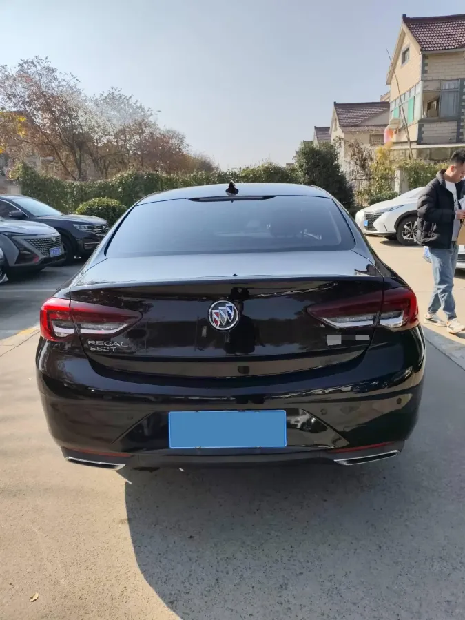 2022 Buick Regal 1.5T 169HP L4 9AT,autocango,china used car exporter,china ev exporter,chinese used car exporter,chinese used ev exporter