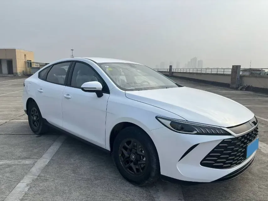 2025 BYD Seal05 DM-i 1.5L 101HP L4 E-CVT PHEV 7.68KWH,autocango,china used car exporter,china ev exporter,chinese used car exporter,chinese used ev exporter