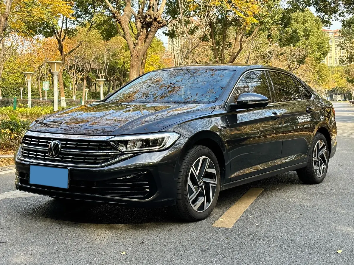 2024 Volkswagen Sagitar 1.5T 160HP L4 7DCT
