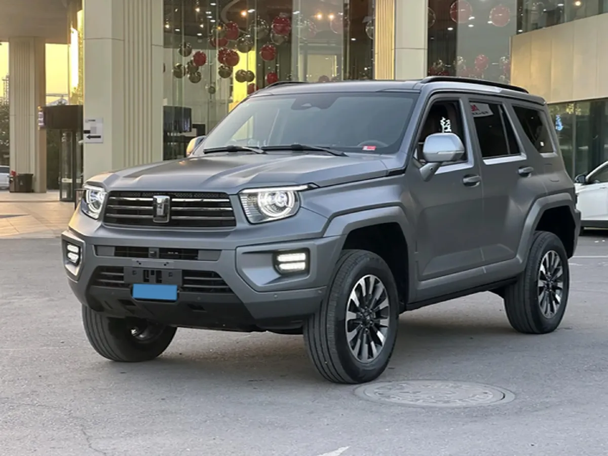 2024 Tank 700 3.0T 360HP V6 9AT PHEV 37.1KWH,autocango,china used car exporter,china ev exporter,chinese used car exporter,chinese used ev exporter
