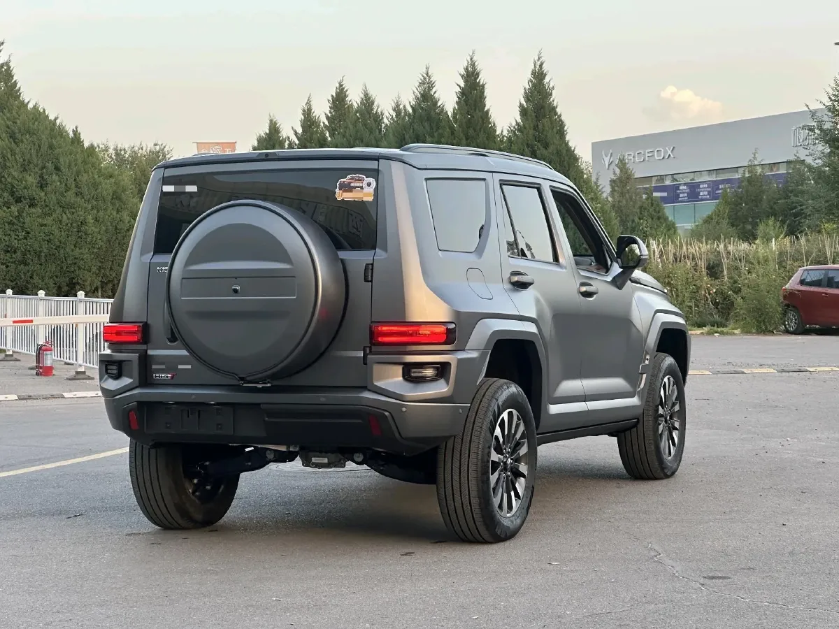 2024 Tank 700 3.0T 360HP V6 9AT PHEV 37.1KWH,autocango,china used car exporter,china ev exporter,chinese used car exporter,chinese used ev exporter