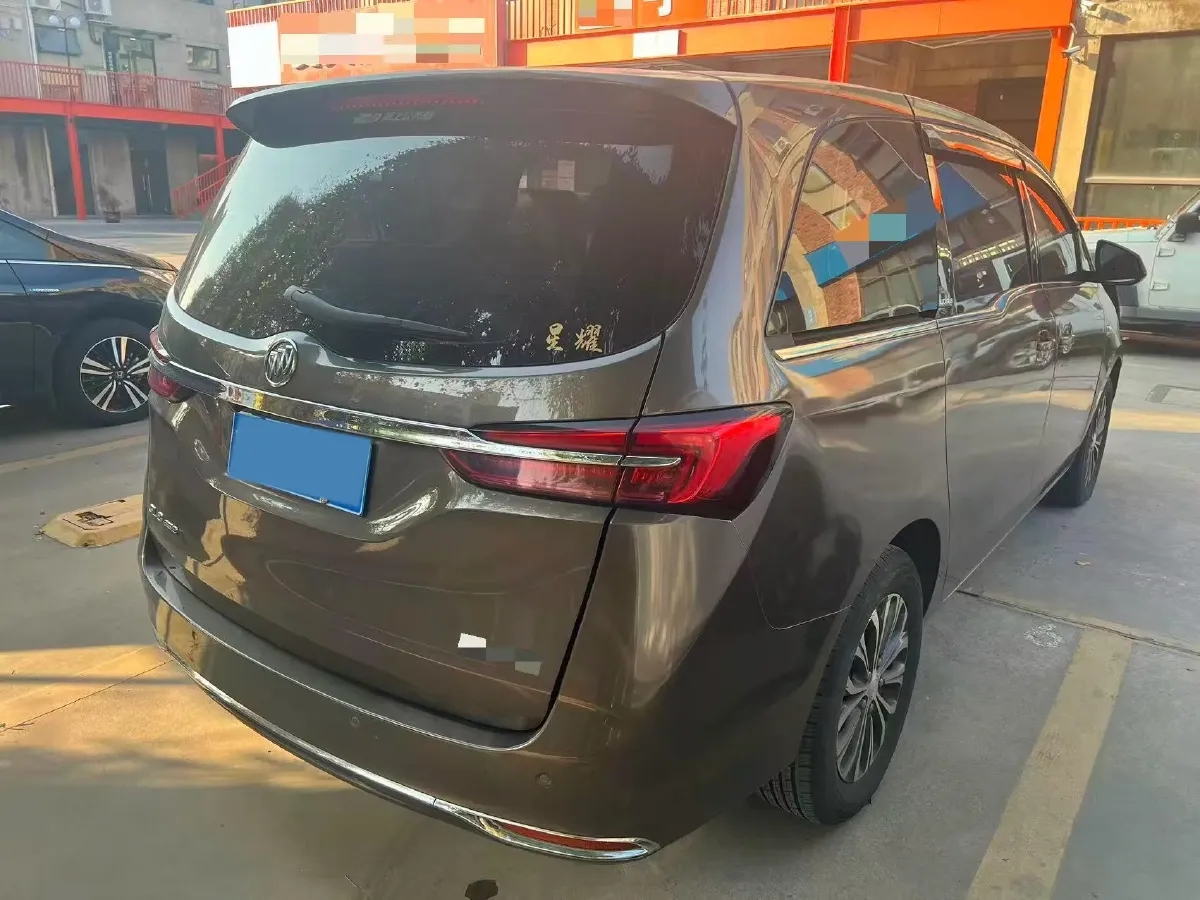 2021 Buick GL8 2.0T 237HP L4 9AT,autocango,china used car exporter,china ev exporter,chinese used car exporter,chinese used ev exporter