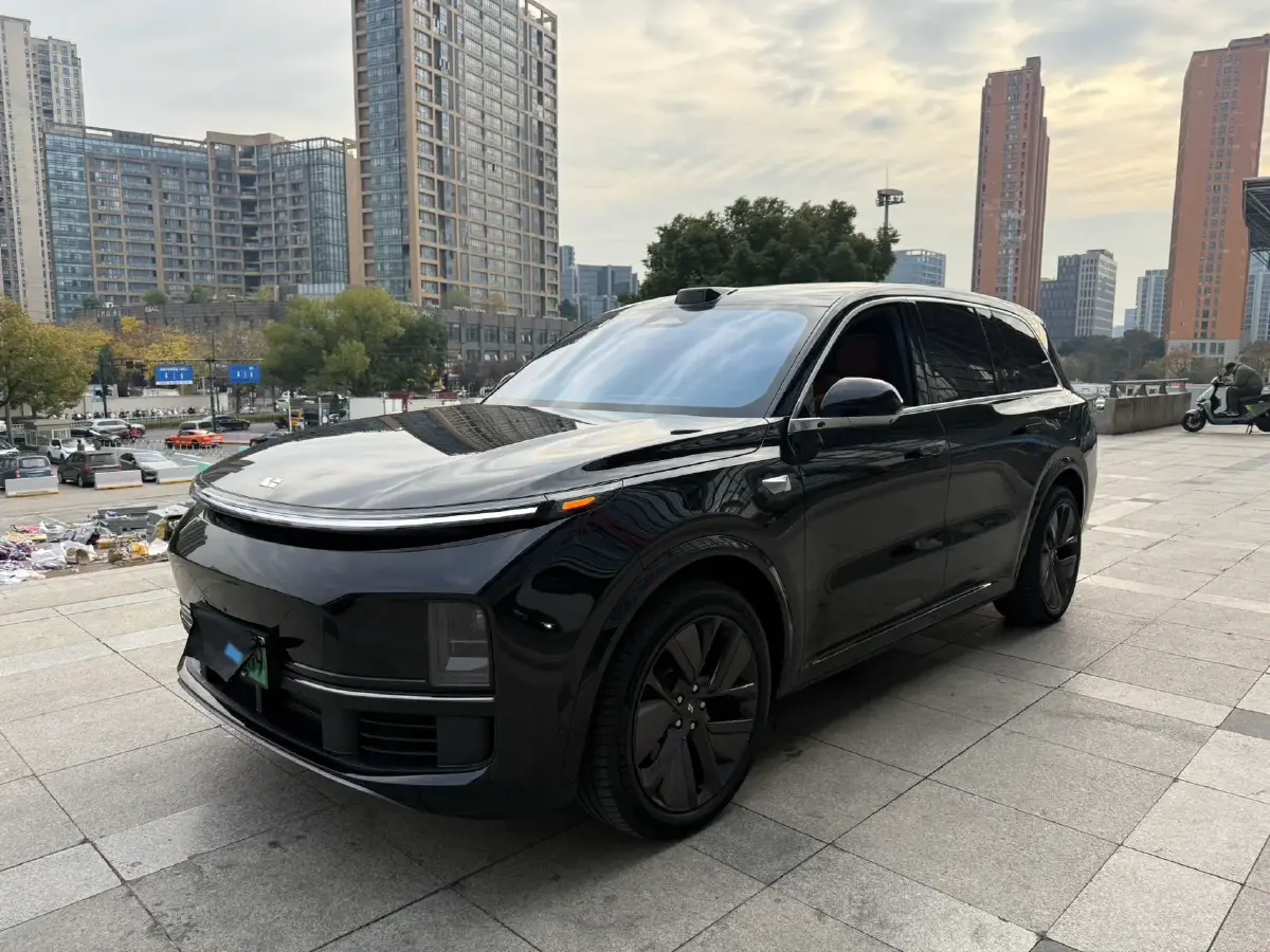 2024 Toyota Land Cruiser Prado 2.4T 282HP L4 8AT Hybrid