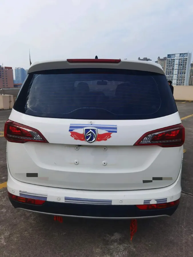 2021 BaoJun 730 1.5T 147HP L4 6MT,autocango,china used car exporter,china ev exporter,chinese used car exporter,chinese used ev exporter