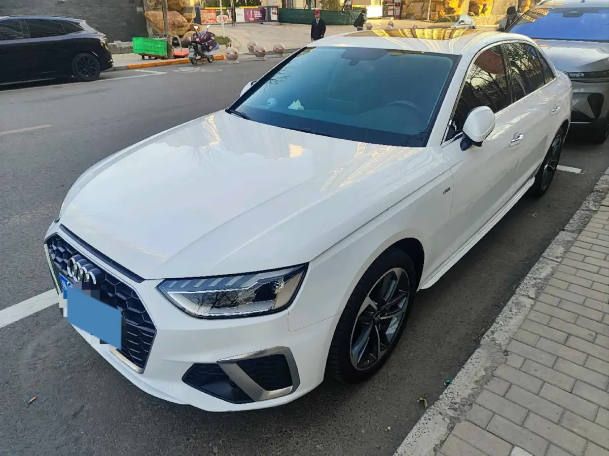 2020 Audi A4L 2.0T 190HP L4 7DCT