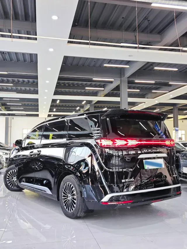 2024 Denza D9 1.5T 139HP L4 E-CVT PHEV 40KWH,autocango,china used car exporter,china ev exporter,chinese used car exporter,chinese used ev exporter