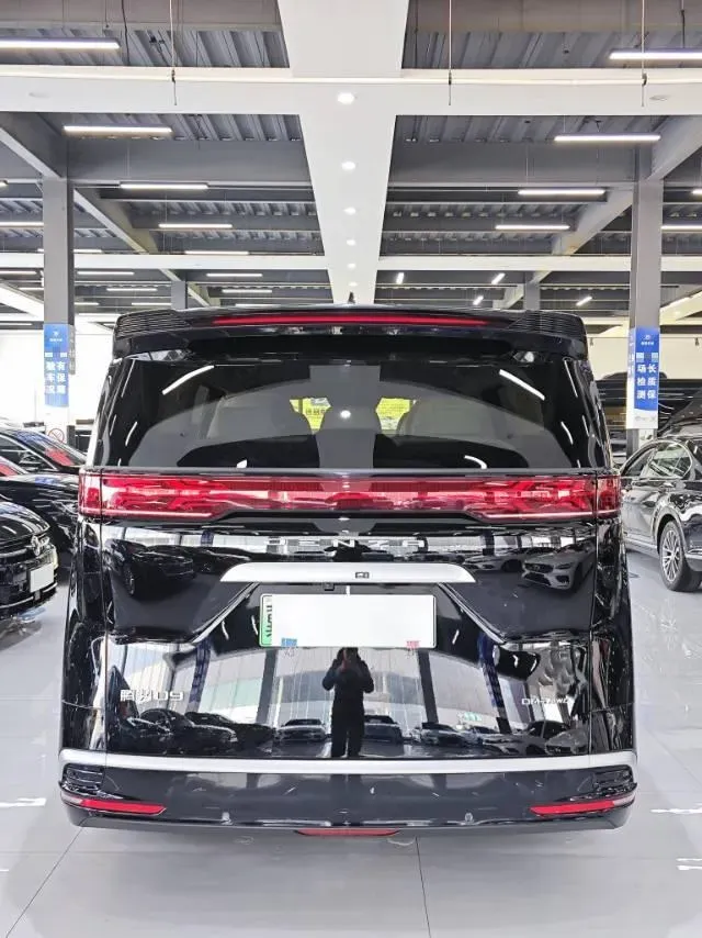 2024 Denza D9 1.5T 139HP L4 E-CVT PHEV 40KWH,autocango,china used car exporter,china ev exporter,chinese used car exporter,chinese used ev exporter