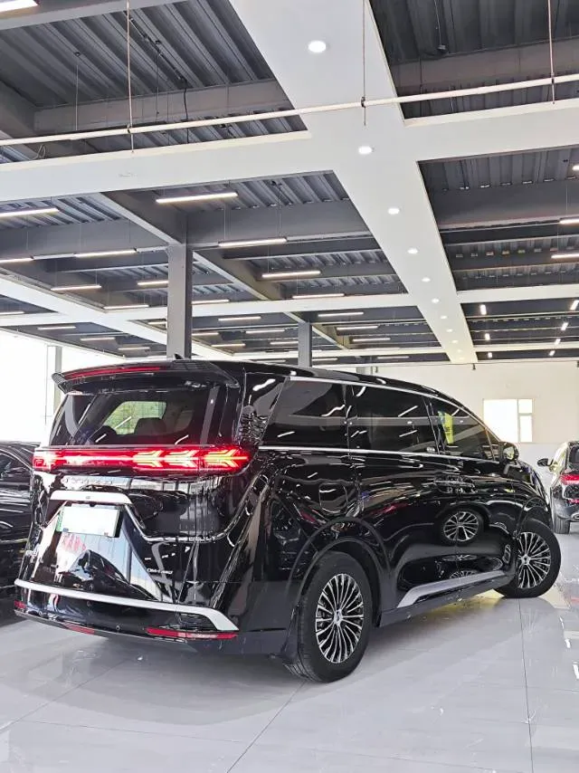 2024 Denza D9 1.5T 139HP L4 E-CVT PHEV 40KWH,autocango,china used car exporter,china ev exporter,chinese used car exporter,chinese used ev exporter