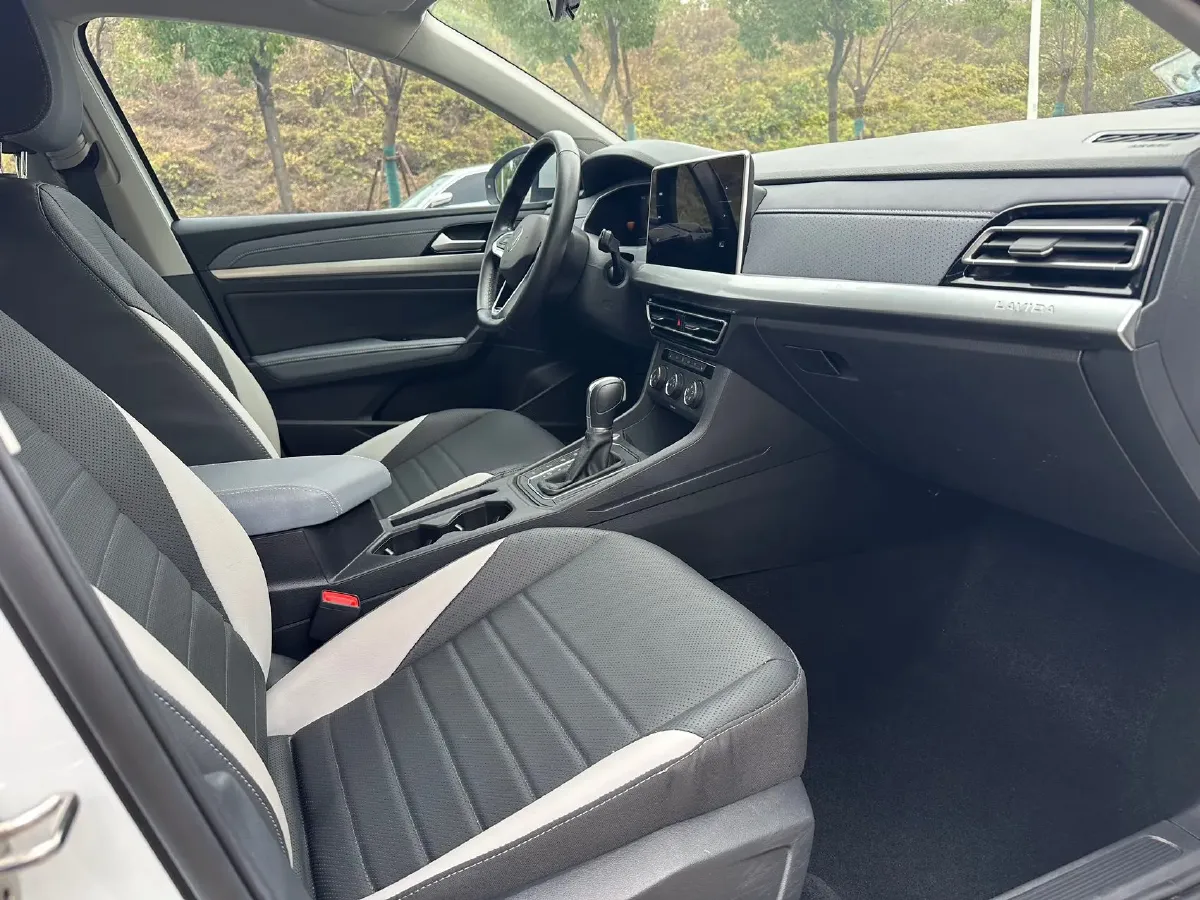 2023 Volkswagen Lavida 1.4T 150HP L4 7DCT,autocango,china used car exporter,china ev exporter,chinese used car exporter,chinese used ev exporter