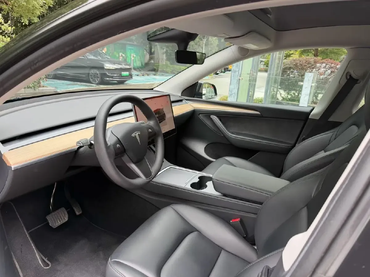 2022 Tesla Model Y BEV 60KWH,autocango,china used car exporter,china ev exporter,chinese used car exporter,chinese used ev exporter