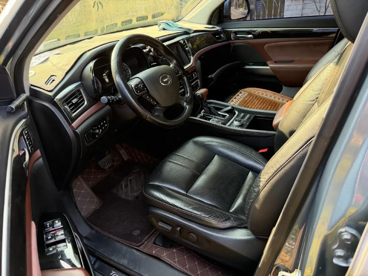 2017 GAC Trumpchi GS8 2.0T 201HP L4 6AT,autocango,china used car exporter,china ev exporter,chinese used car exporter,chinese used ev exporter