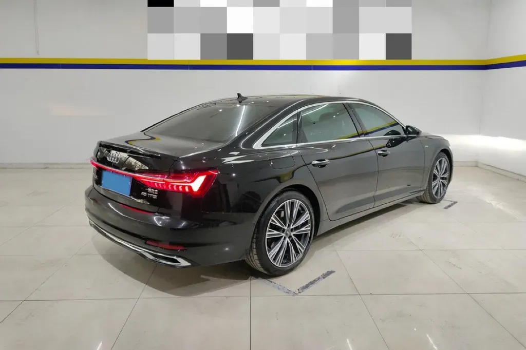 2023 Audi A6L 2.0T 245HP L4 7DCT,autocango,china used car exporter,china ev exporter,chinese used car exporter,chinese used ev exporter