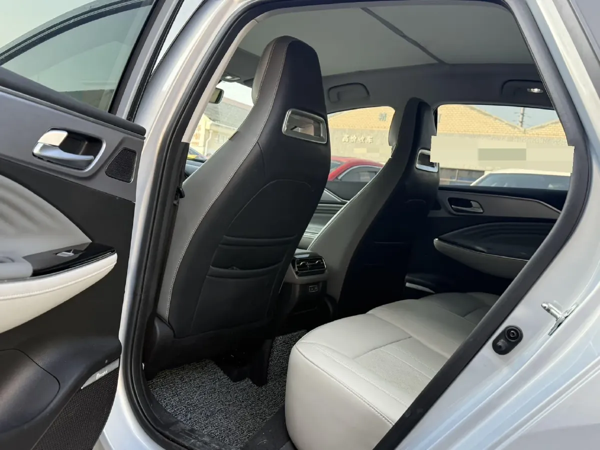 2022 ChangAn Oshan Z6 1.5T 170HP L4 6TCT PHEV 28.4KWH,autocango,china used car exporter,china ev exporter,chinese used car exporter,chinese used ev exporter