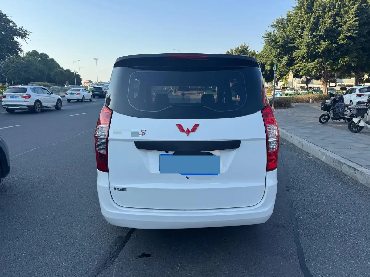 2019 WuLing HongGuang 1.5L 99HP L4 6MT,autocango,china used car exporter,china ev exporter,chinese used car exporter,chinese used ev exporter