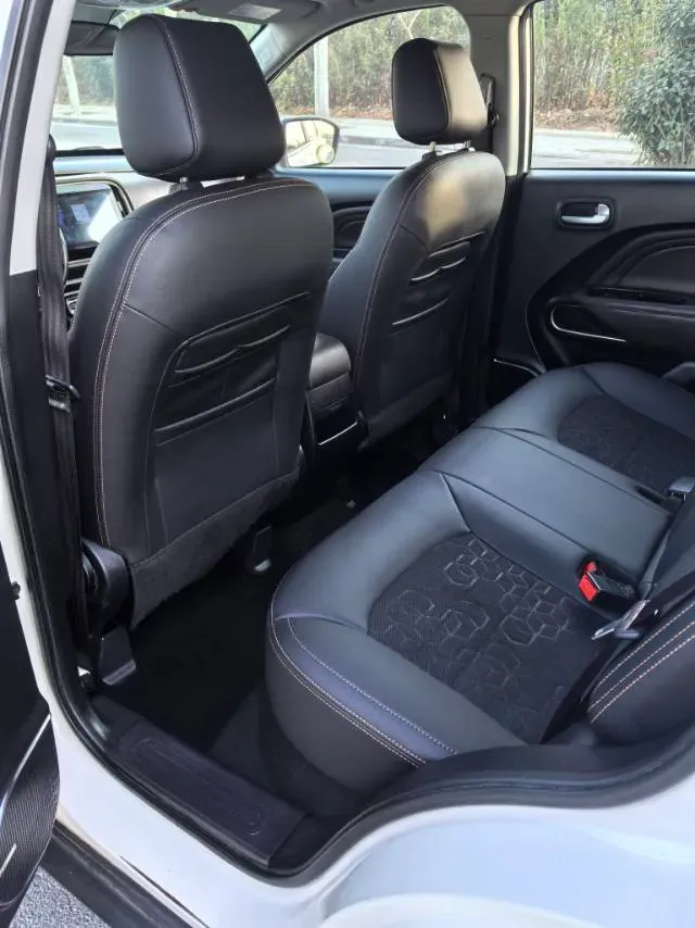 2019 GAC Trumpchi GS3 1.5T 163HP L3 6MT,autocango,china used car exporter,china ev exporter,chinese used car exporter,chinese used ev exporter