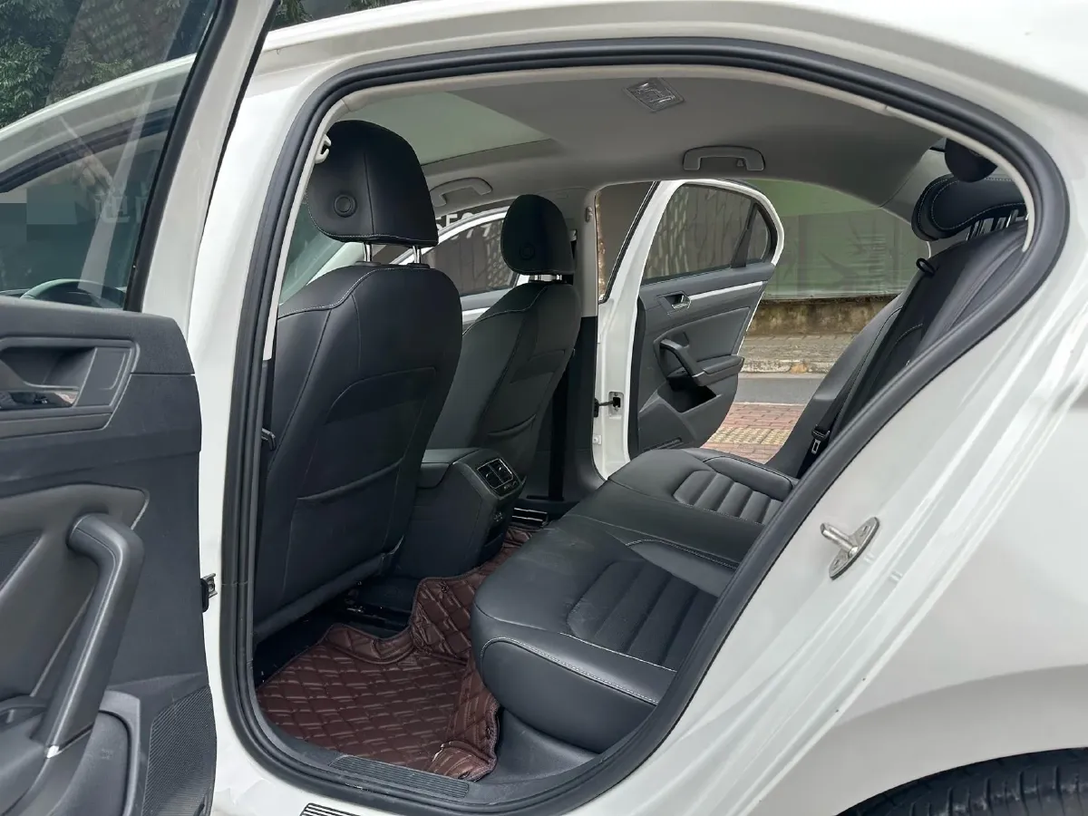 2019 Volkswagen Passat 1.4T 150HP L4 7DCT,autocango,china used car exporter,china ev exporter,chinese used car exporter,chinese used ev exporter