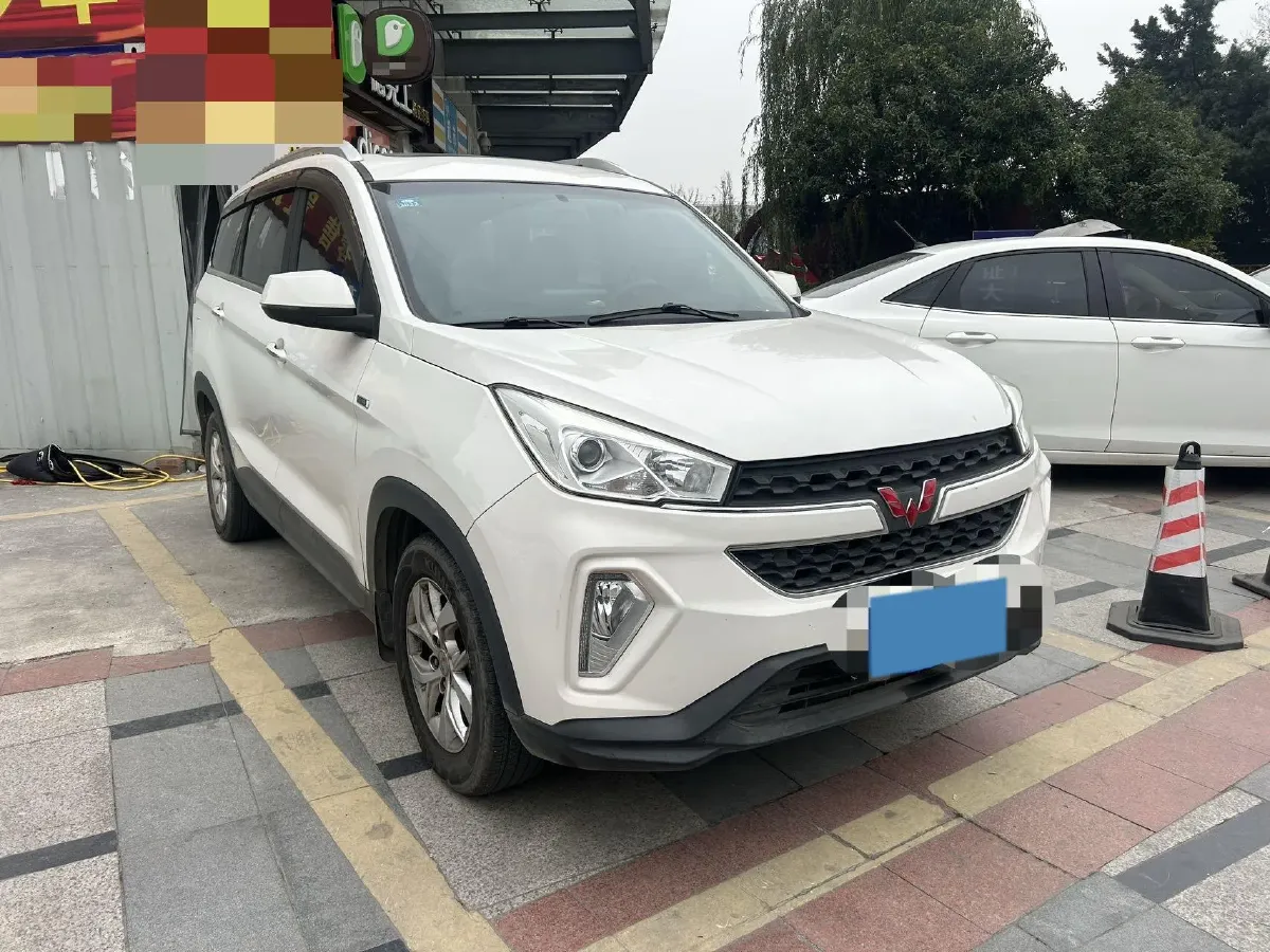 2018 WuLing HongGuang S3 1.5T 150HP L4 6MT,autocango,china used car exporter,china ev exporter,chinese used car exporter,chinese used ev exporter