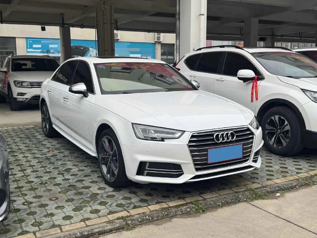 2019 Audi A4L 2.0T 190HP L4 7DCT,autocango,china used car exporter,china ev exporter,chinese used car exporter,chinese used ev exporter