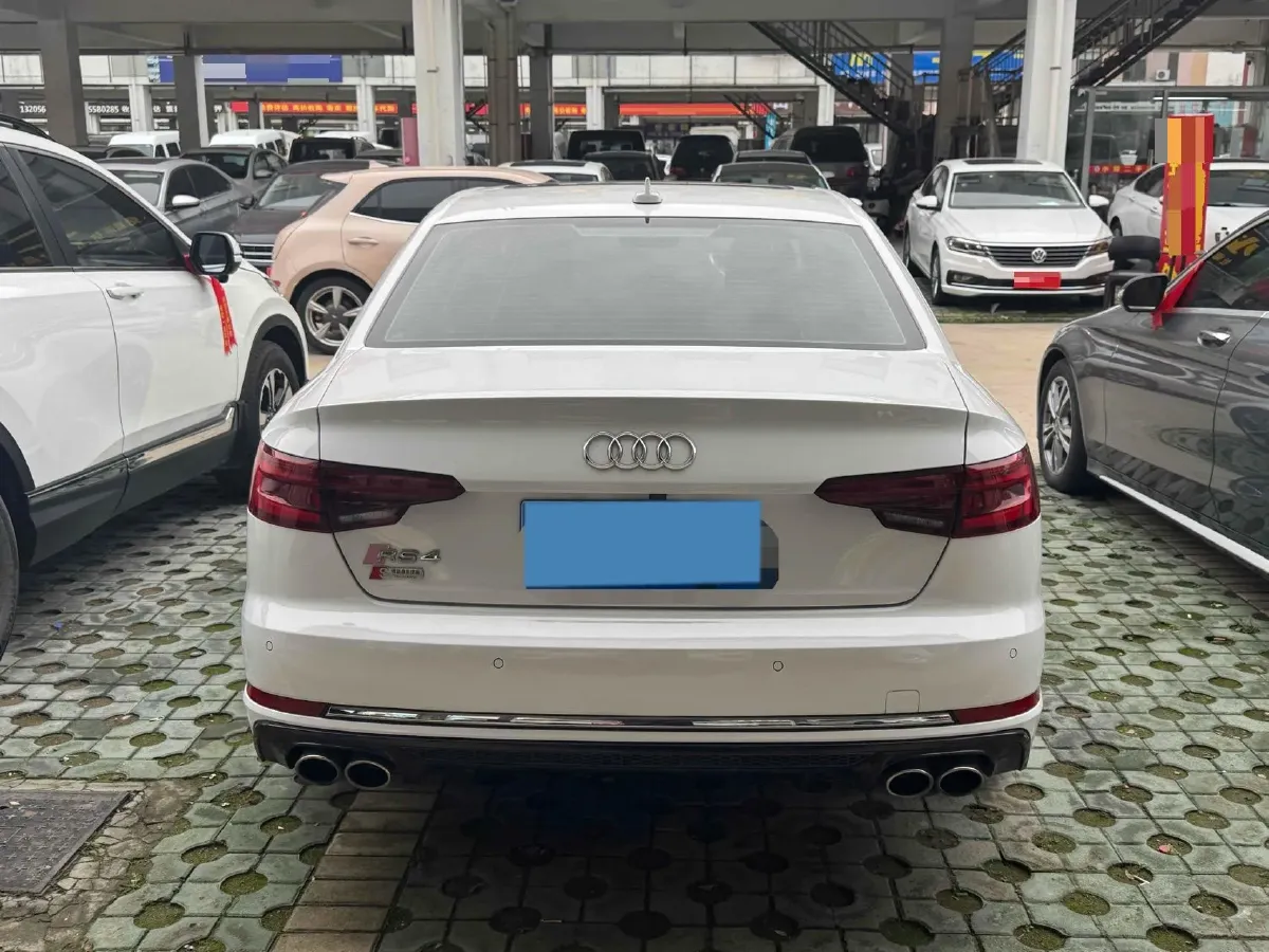 2019 Audi A4L 2.0T 190HP L4 7DCT,autocango,china used car exporter,china ev exporter,chinese used car exporter,chinese used ev exporter