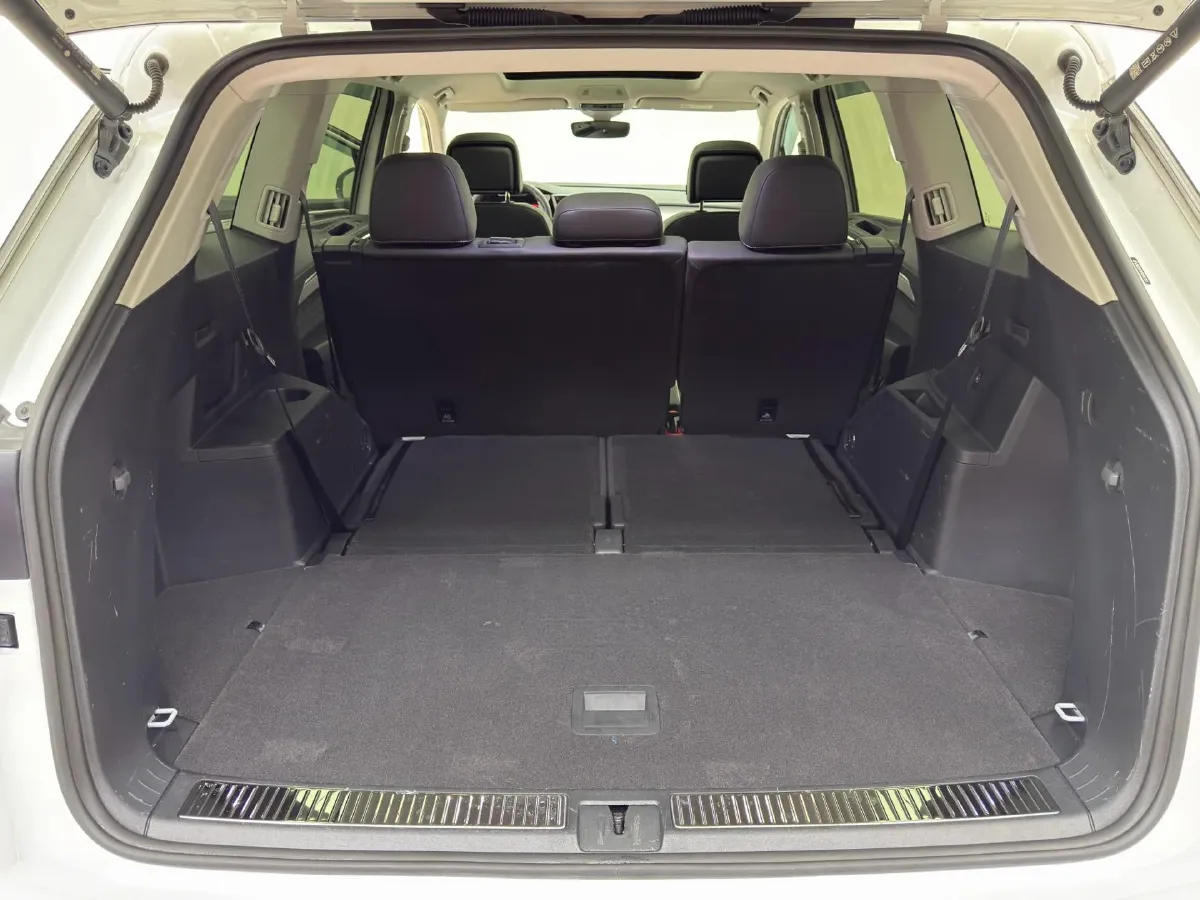 2023 Volkswagen Talagon 2.0T 220HP L4 7DCT,autocango,china used car exporter,china ev exporter,chinese used car exporter,chinese used ev exporter