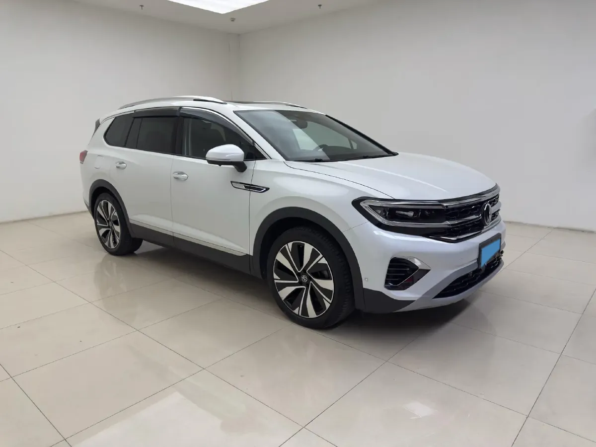 2023 Volkswagen Talagon 2.0T 220HP L4 7DCT,autocango,china used car exporter,china ev exporter,chinese used car exporter,chinese used ev exporter