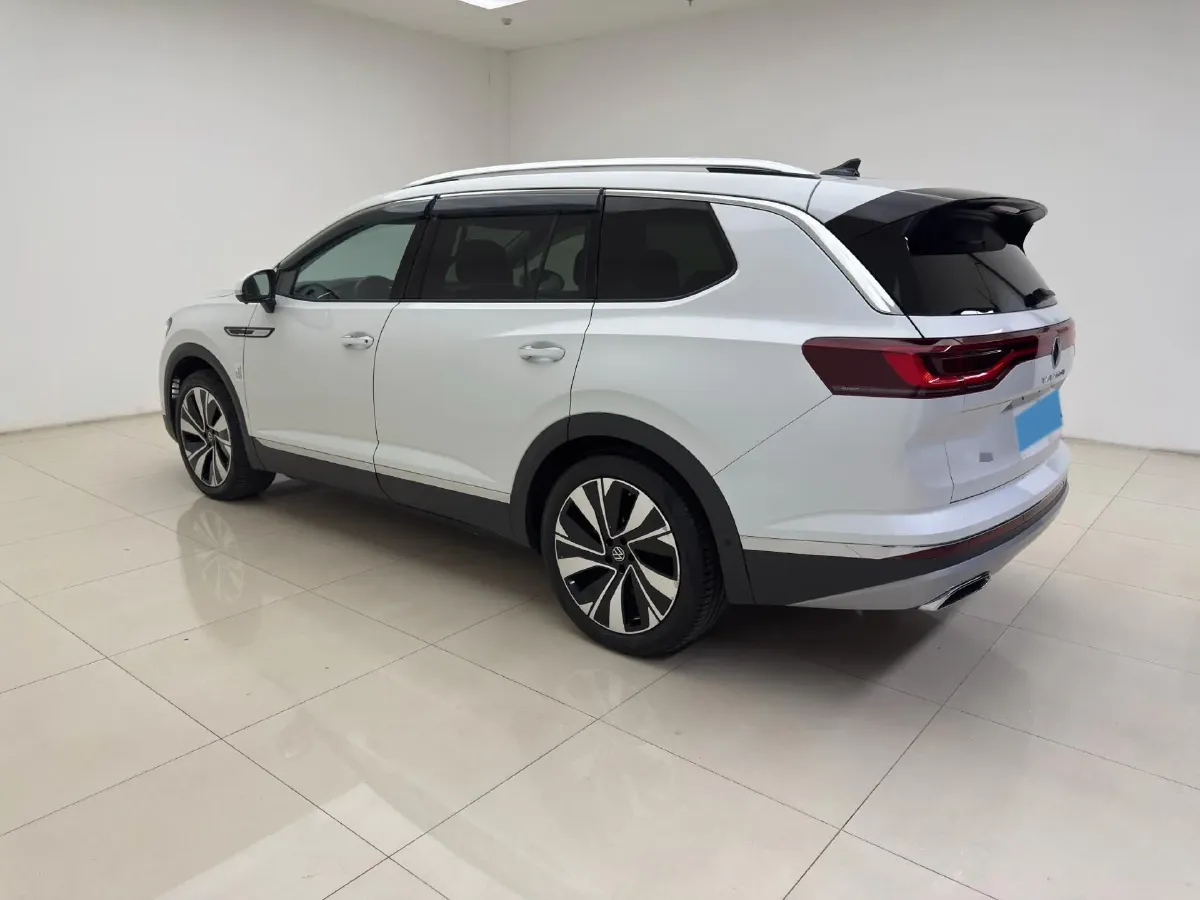 2023 Volkswagen Talagon 2.0T 220HP L4 7DCT,autocango,china used car exporter,china ev exporter,chinese used car exporter,chinese used ev exporter