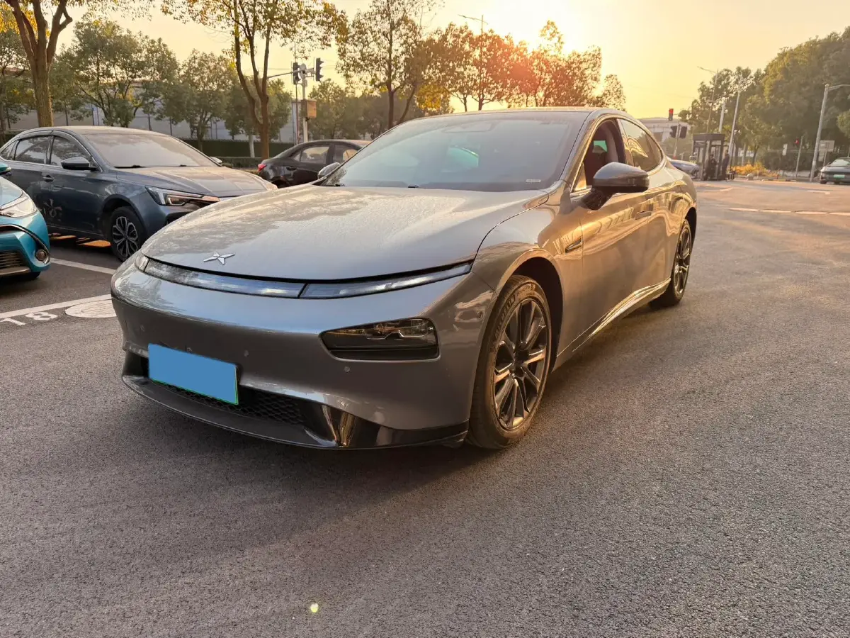 2020 DS 7 1.6T 215HP L4 8AT 2020 DS 7 1.6T 215HP L4 8AT