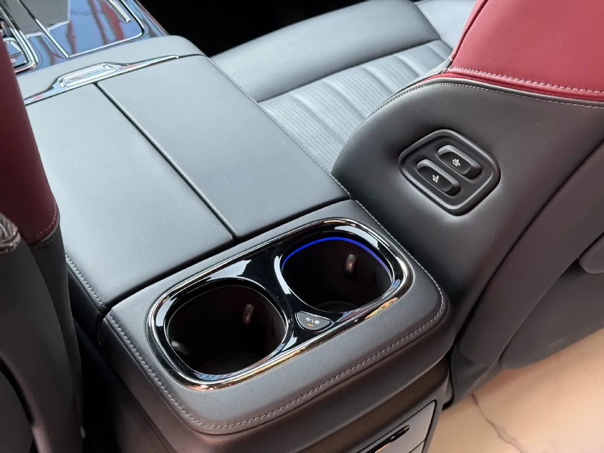 2023 GAC Trumpchi M8 2.0T 252HP L4 8AT,autocango,china used car exporter,china ev exporter,chinese used car exporter,chinese used ev exporter