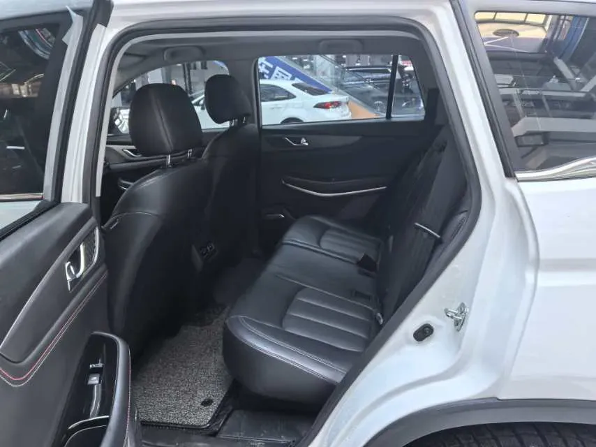 2021 ChangAn CS75 1.5T 178HP L4 7DCT,autocango,china used car exporter,china ev exporter,chinese used car exporter,chinese used ev exporter