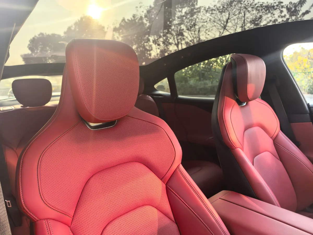 2024 MI SU7 BEV 101KWH,autocango,china used car exporter,china ev exporter,chinese used car exporter,chinese used ev exporter