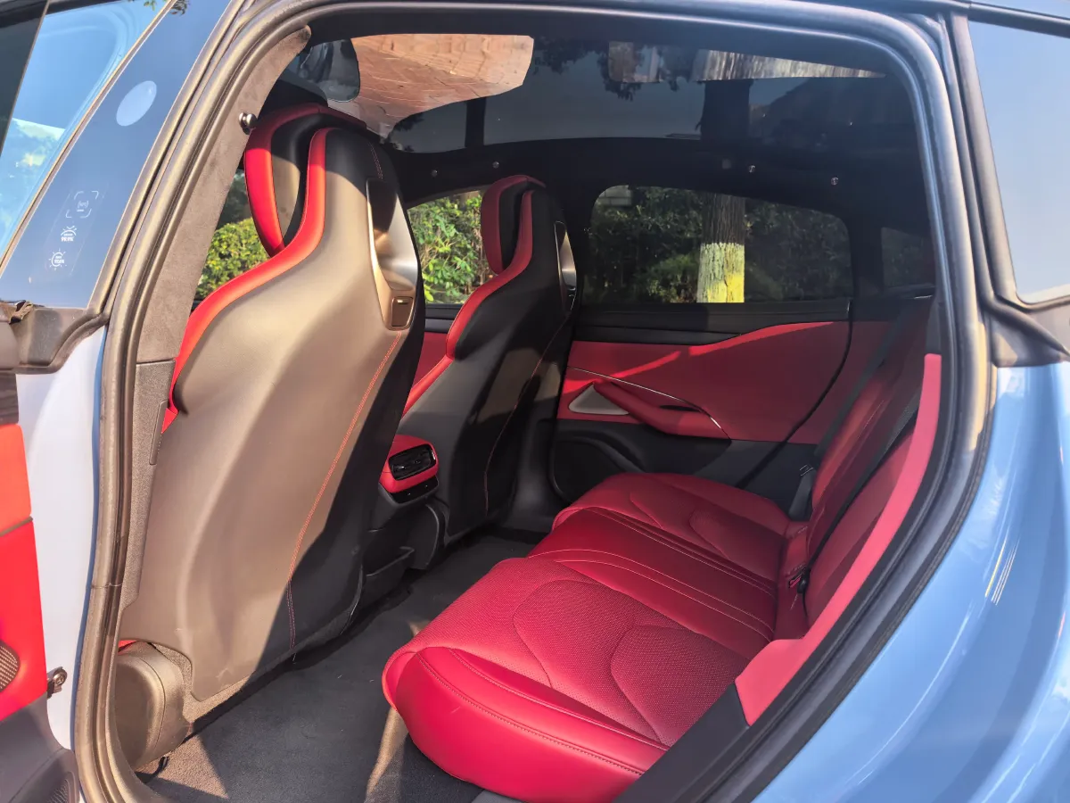 2024 MI SU7 BEV 101KWH,autocango,china used car exporter,china ev exporter,chinese used car exporter,chinese used ev exporter