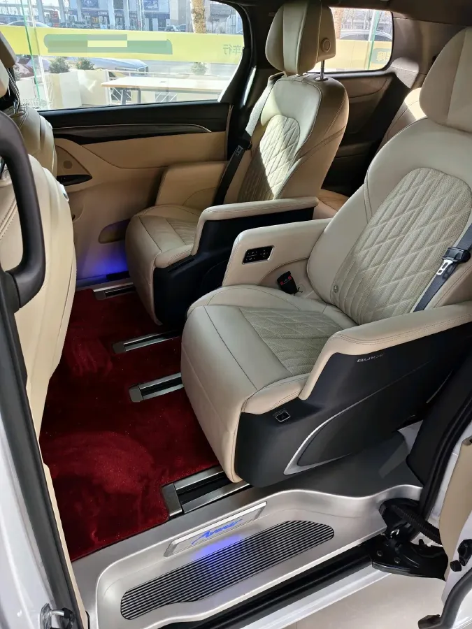 2022 Buick GL8 2.0T 237HP L4 9AT,autocango,china used car exporter,china ev exporter,chinese used car exporter,chinese used ev exporter