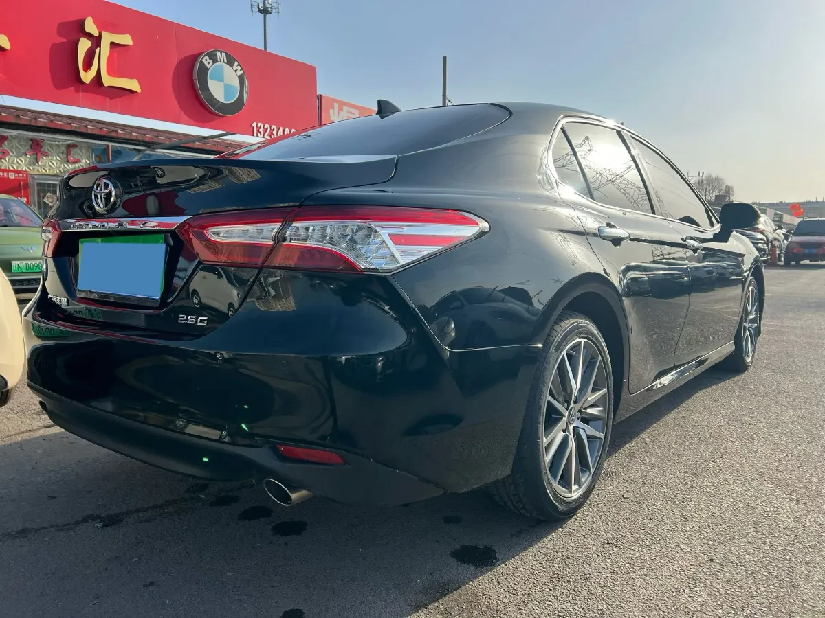 2021 Toyota Camry 2.5L 209HP L4 8AT,autocango,china used car exporter,china ev exporter,chinese used car exporter,chinese used ev exporter